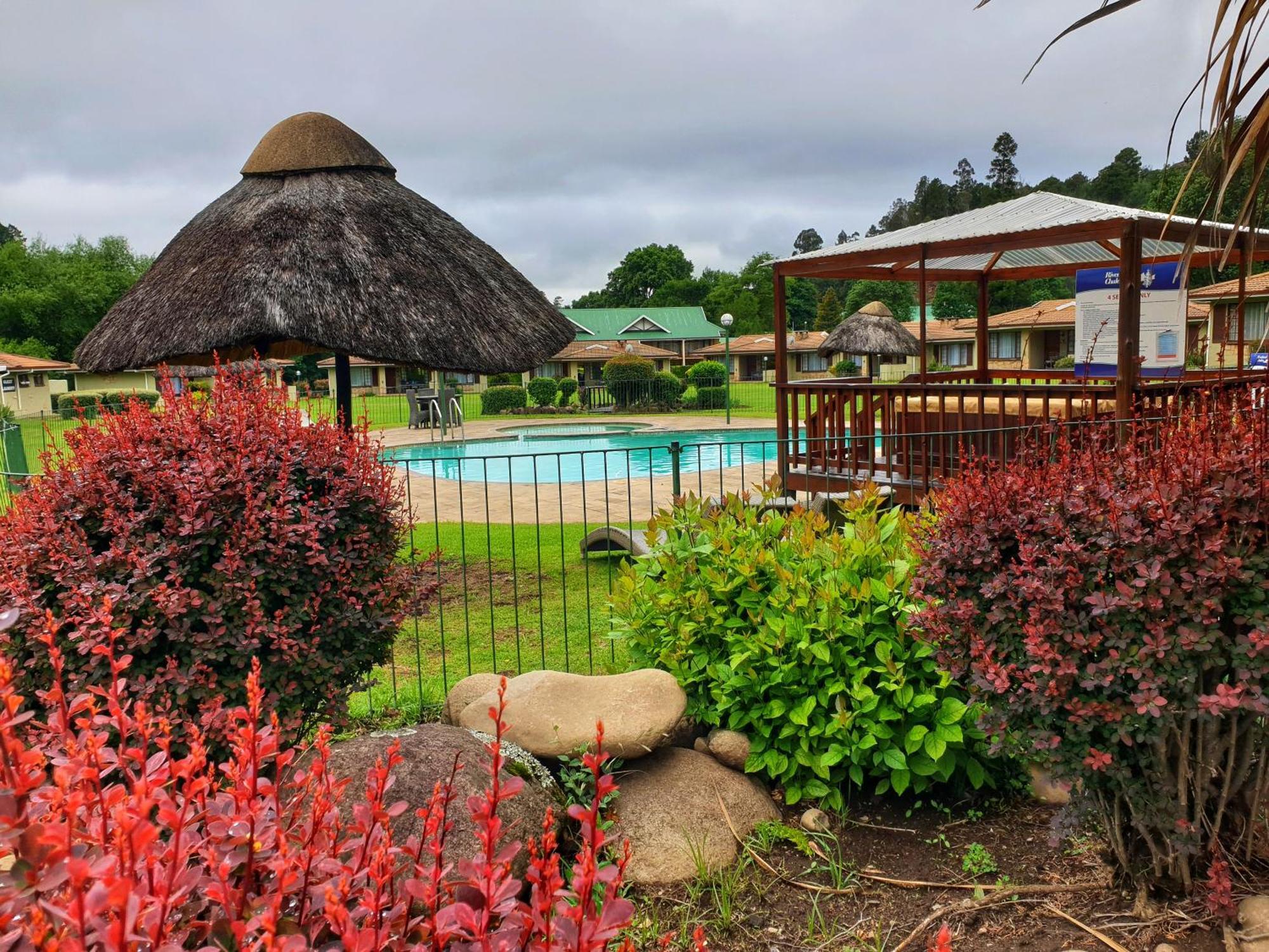 Gooderson Leisure Riverbend Chalets Self Catering And Timeshare Gold Crown Resort Drakensberg Garden Esterno foto